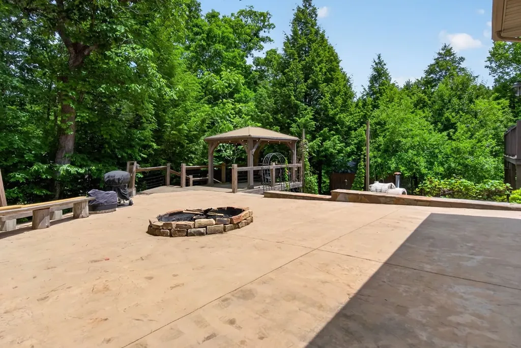 232 Victoria Lane Jamestown TN 38556
