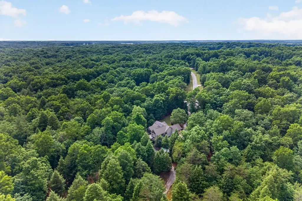 232 Victoria Lane Jamestown TN 38556