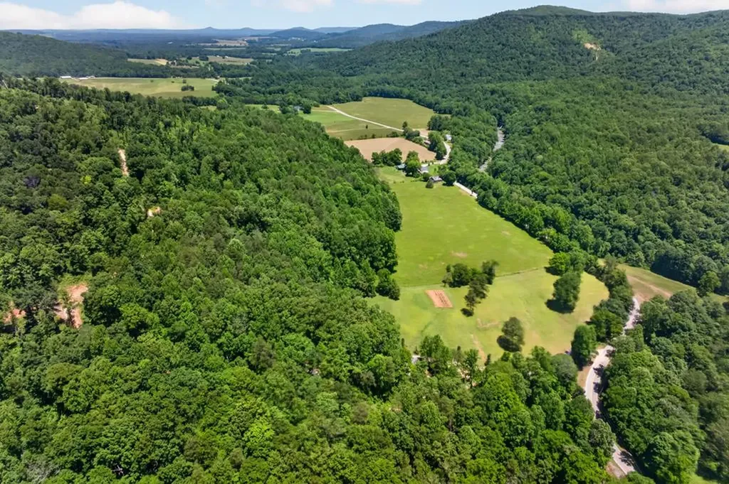 1062 Wilder Highway Alpine TN 38543