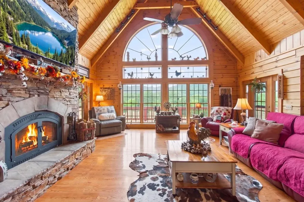 1062 Wilder Highway Alpine TN 38543