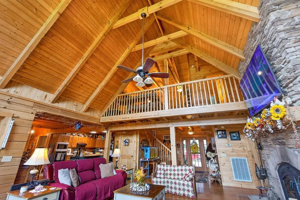 1062 Wilder Highway Alpine TN 38543