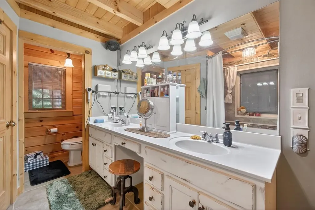 1062 Wilder Highway Alpine TN 38543