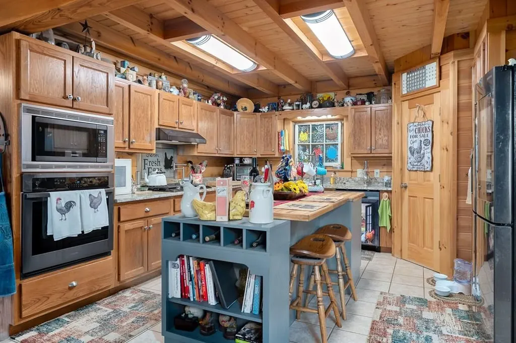 1062 Wilder Highway Alpine TN 38543