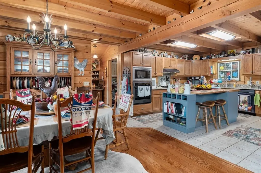 1062 Wilder Highway Alpine TN 38543