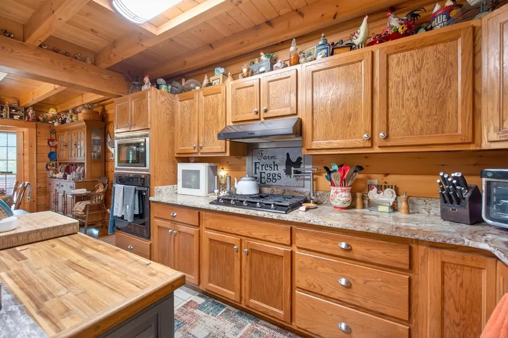 1062 Wilder Highway Alpine TN 38543