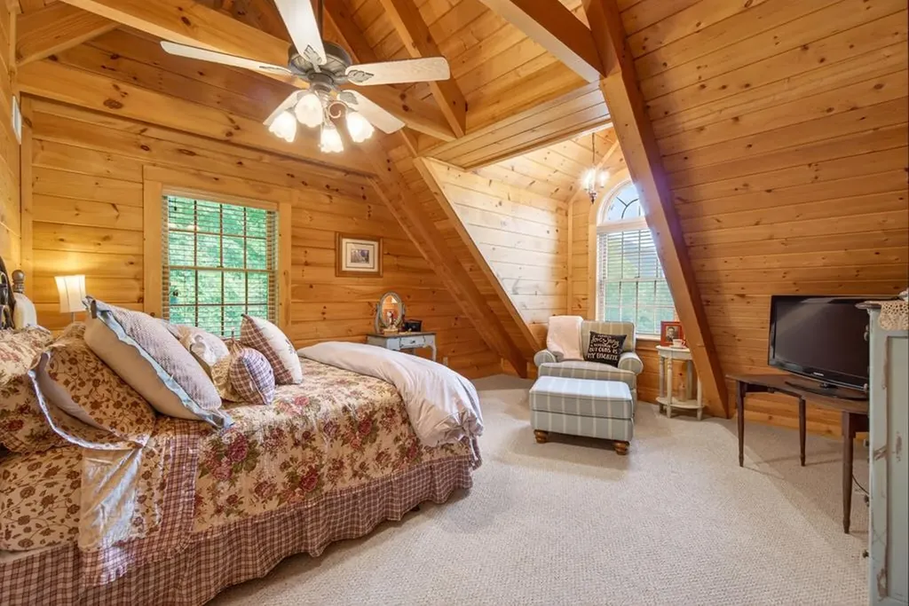 1062 Wilder Highway Alpine TN 38543