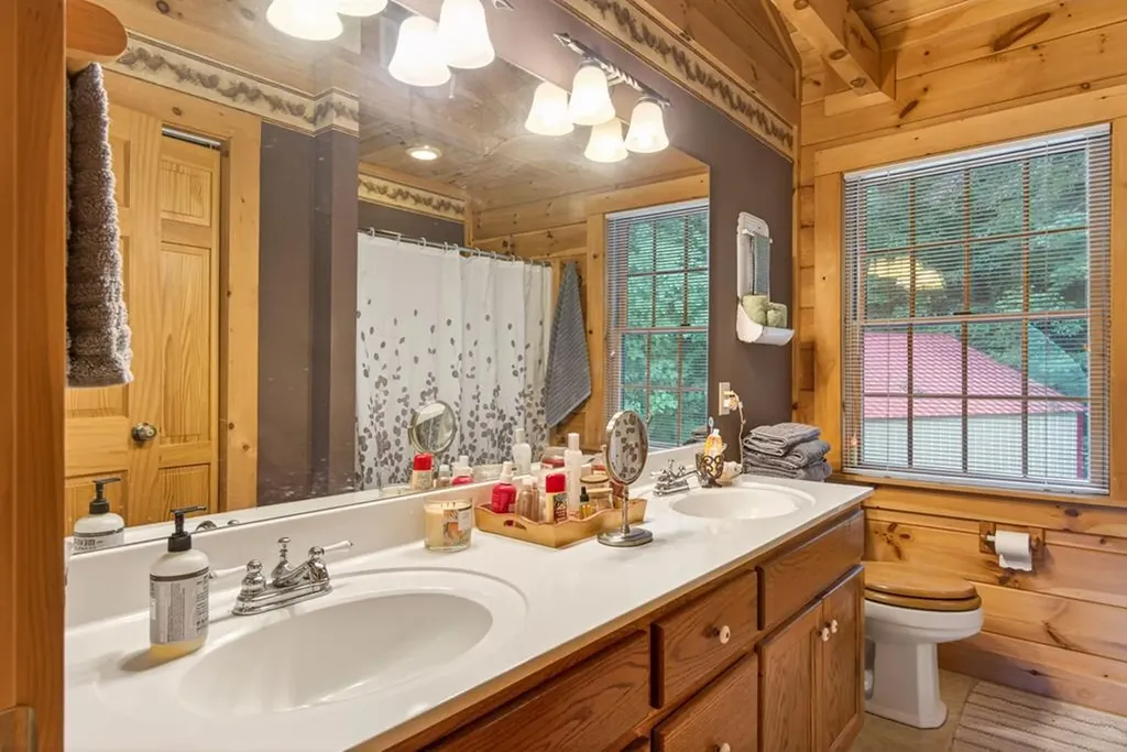 1062 Wilder Highway Alpine TN 38543
