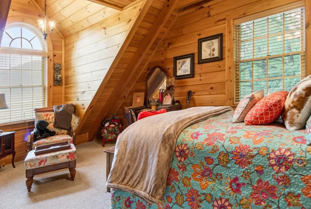 1062 Wilder Highway Alpine TN 38543