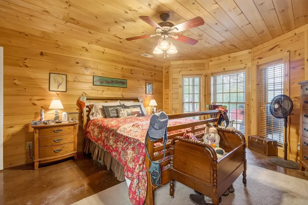 1062 Wilder Highway Alpine TN 38543