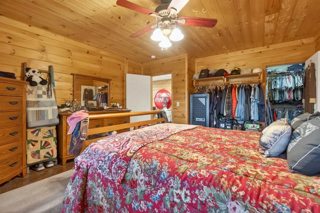 1062 Wilder Highway Alpine TN 38543