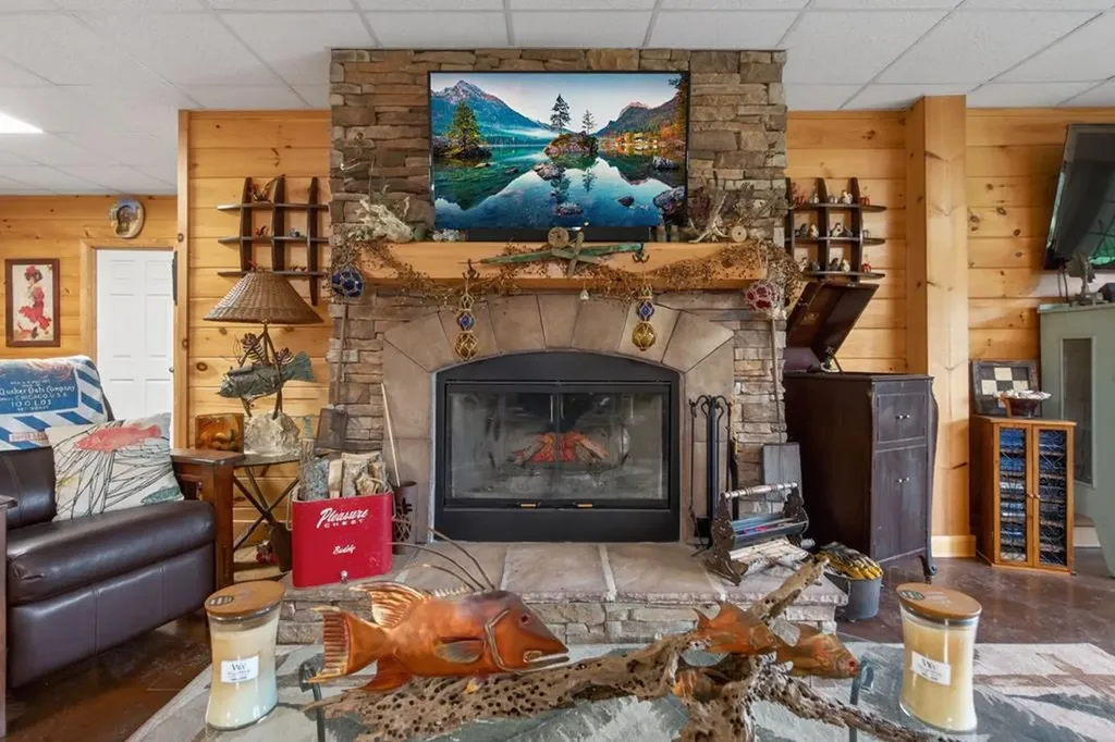 1062 Wilder Highway Alpine TN 38543