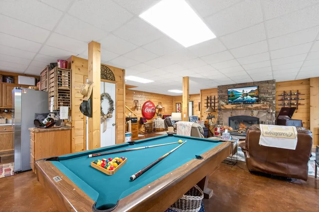 1062 Wilder Highway Alpine TN 38543
