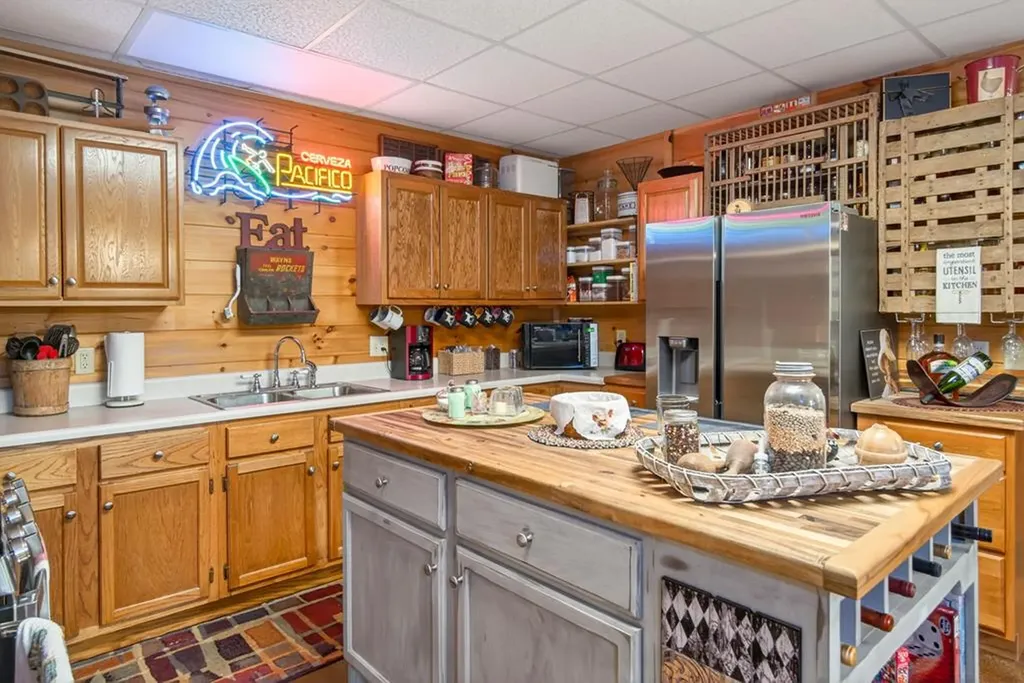 1062 Wilder Highway Alpine TN 38543