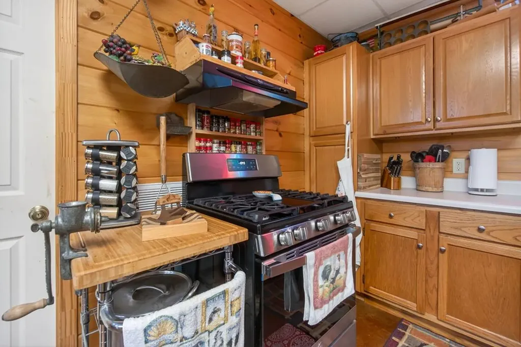 1062 Wilder Highway Alpine TN 38543