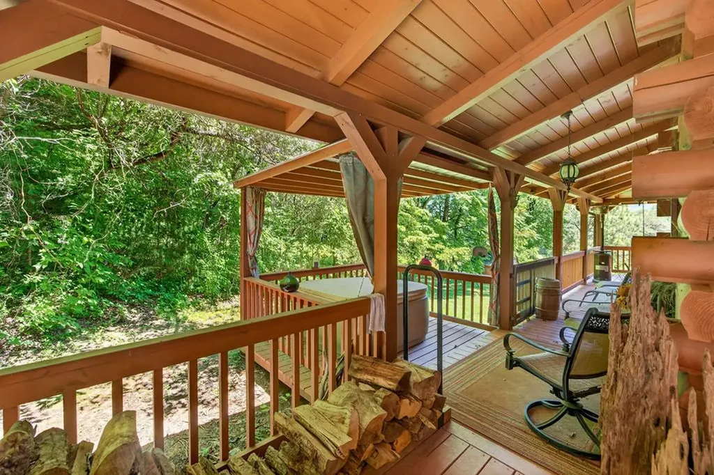 1062 Wilder Highway Alpine TN 38543