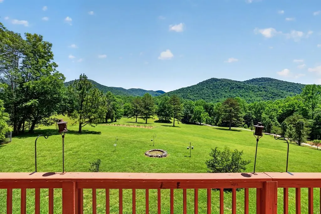 1062 Wilder Highway Alpine TN 38543
