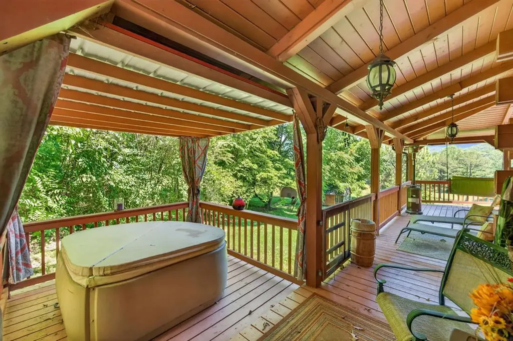 1062 Wilder Highway Alpine TN 38543