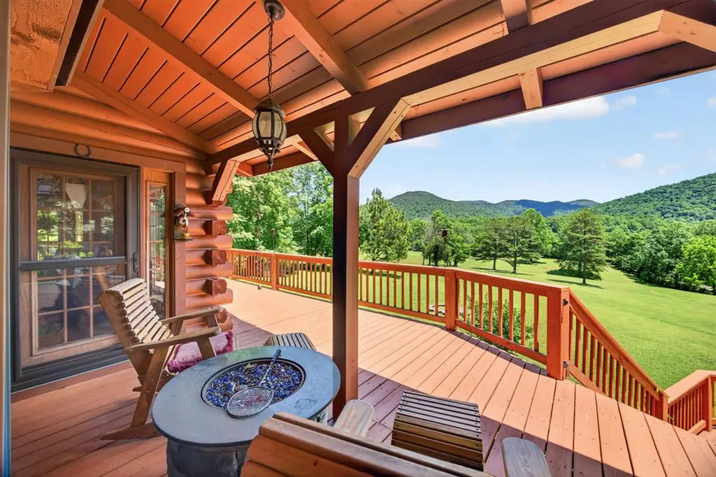 1062 Wilder Highway Alpine TN 38543