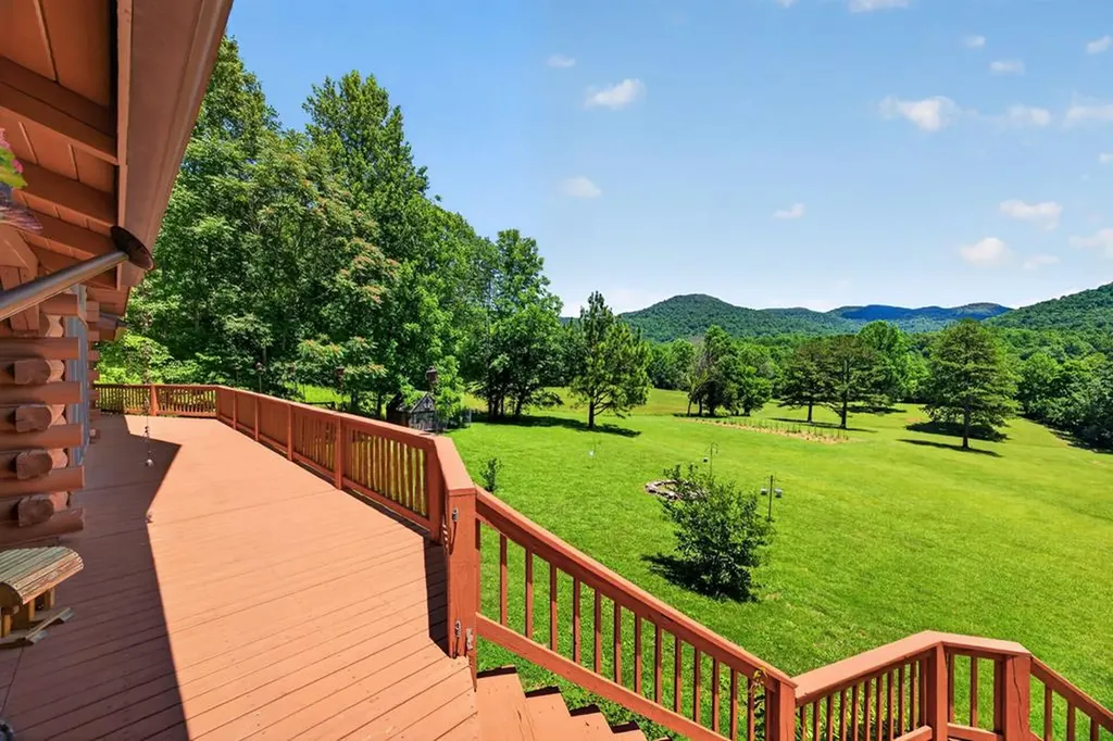 1062 Wilder Highway Alpine TN 38543