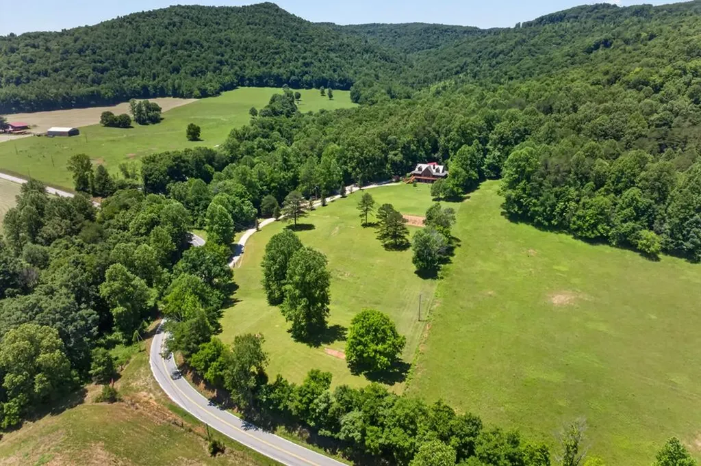 1062 Wilder Highway Alpine TN 38543