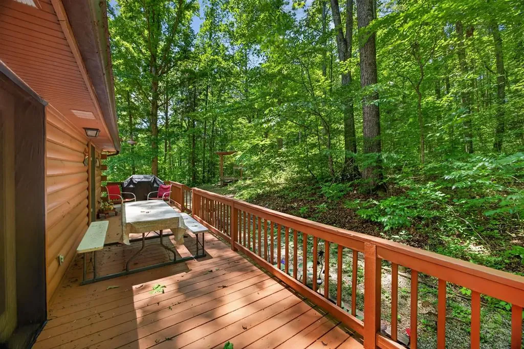 1062 Wilder Highway Alpine TN 38543