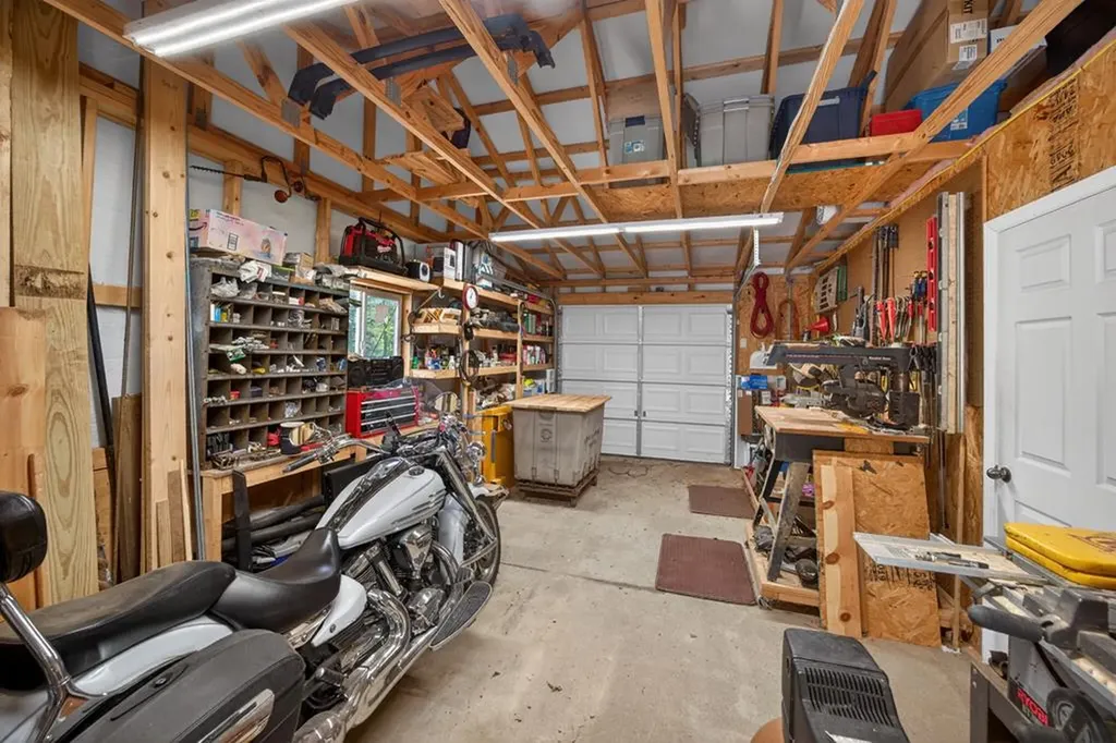 1062 Wilder Highway Alpine TN 38543