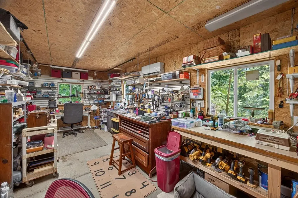 1062 Wilder Highway Alpine TN 38543