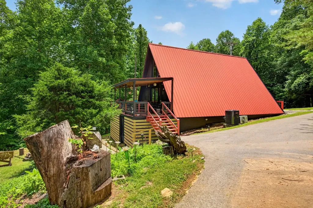 802 Livingston Boat Dock Road Allons TN 38541