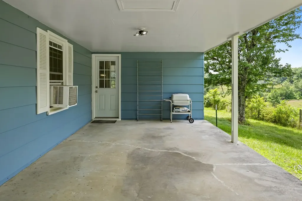 2652 Pickett Park Highway Jamestown TN 38556