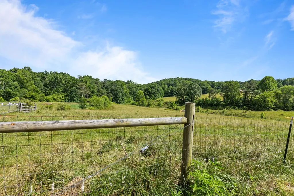 2652 Pickett Park Highway Jamestown TN 38556