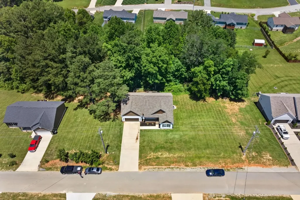 1925 Goolsby Lane Cookeville TN 38506