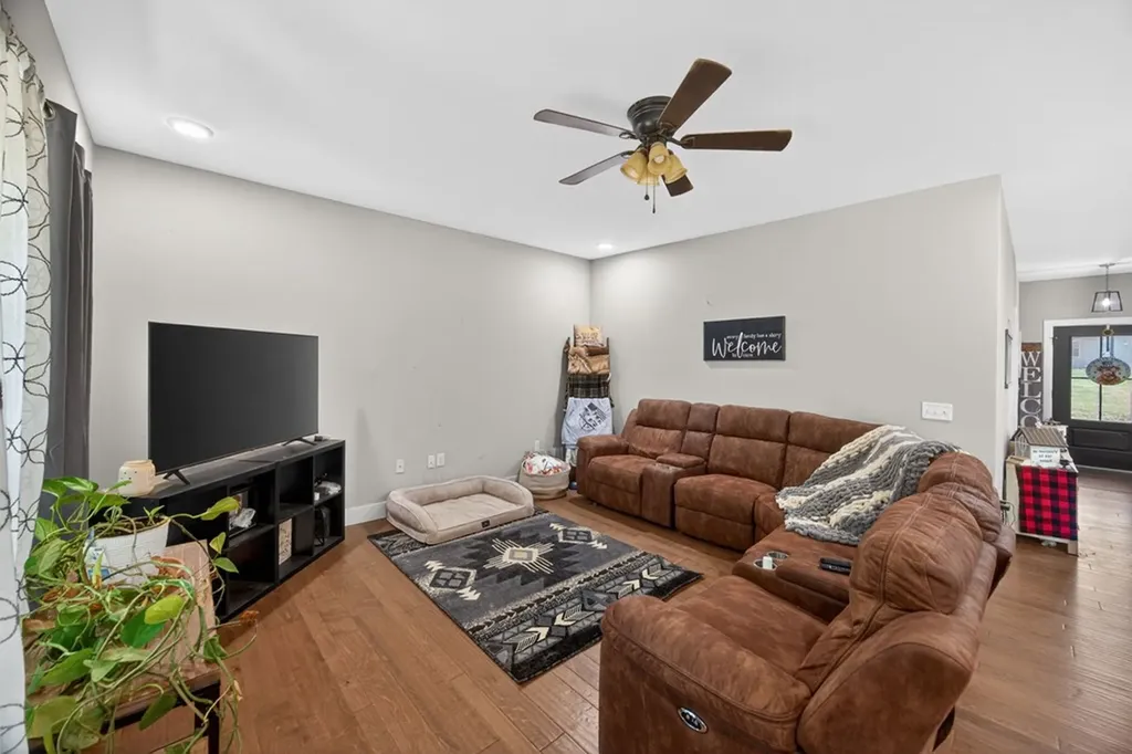1925 Goolsby Lane Cookeville TN 38506