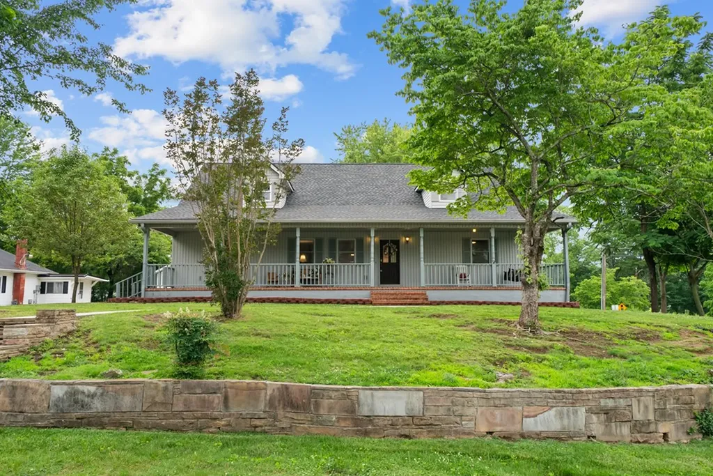 503 S Pine Street Monterey TN 38574