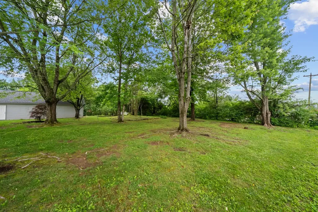 503 S Pine Street Monterey TN 38574