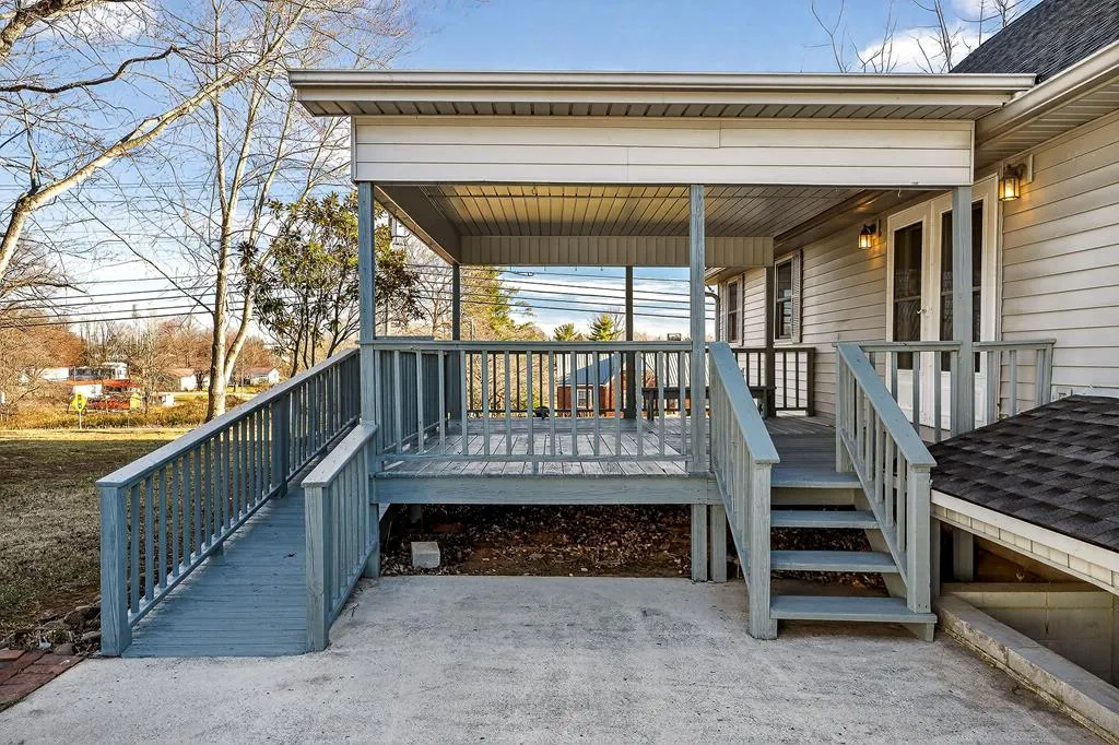 503 S Pine Street Monterey TN 38574