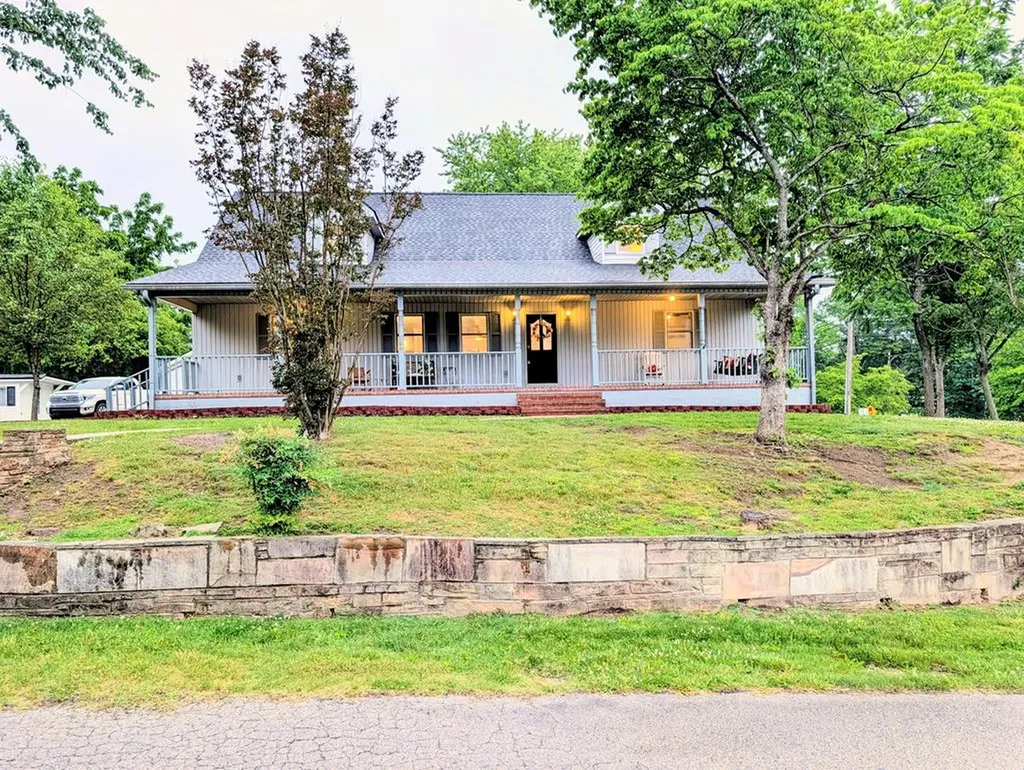 503 S Pine Street Monterey TN 38574