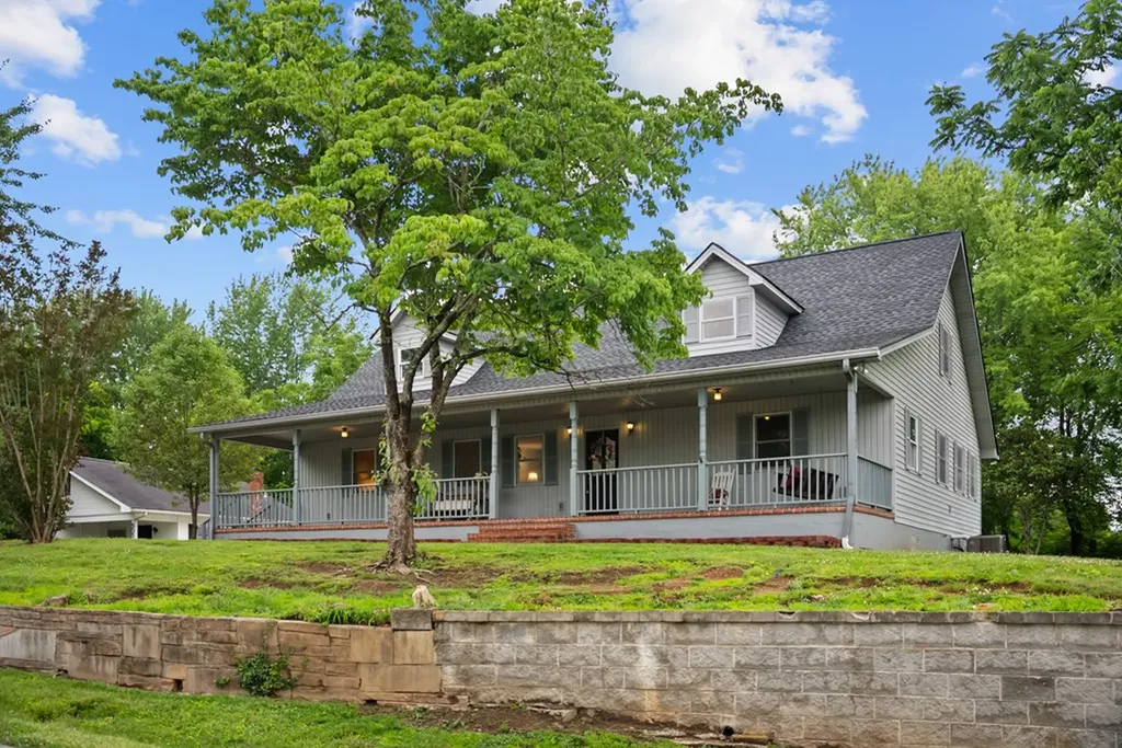 503 S Pine Street Monterey TN 38574