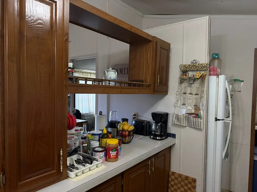 242 Lynch Lane Gainesboro TN 38562
