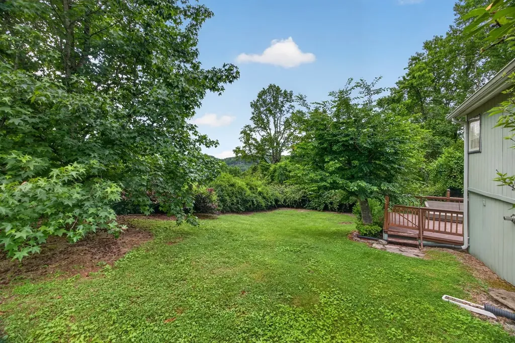 155 Mayberry Drive Smithville TN 37166