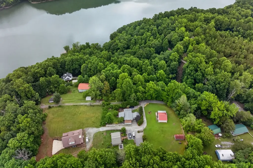155 Mayberry Drive Smithville TN 37166