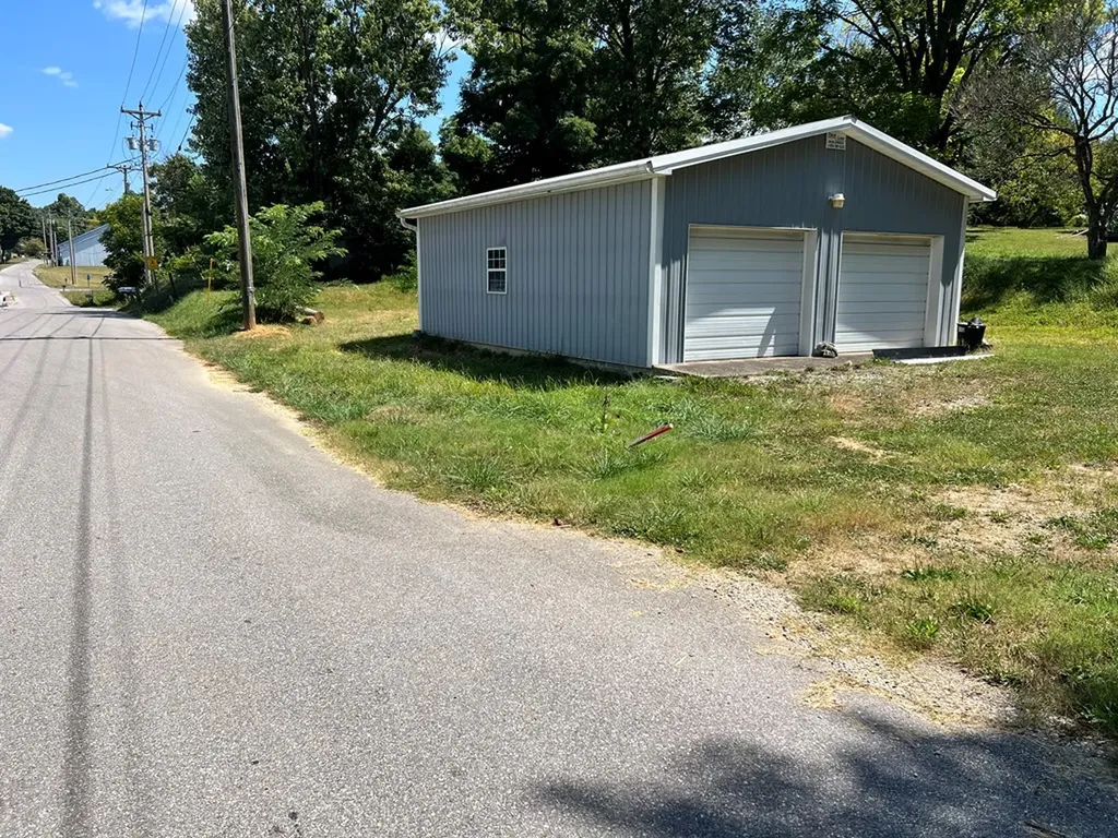 Lot 2 E Henson Street Livingston TN 38570
