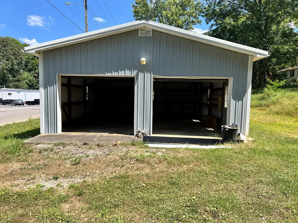 Lot 2 E Henson Street Livingston TN 38570