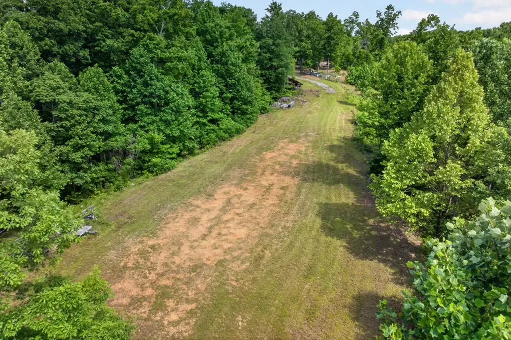 344 Runaway Lane Gainesboro TN 38562