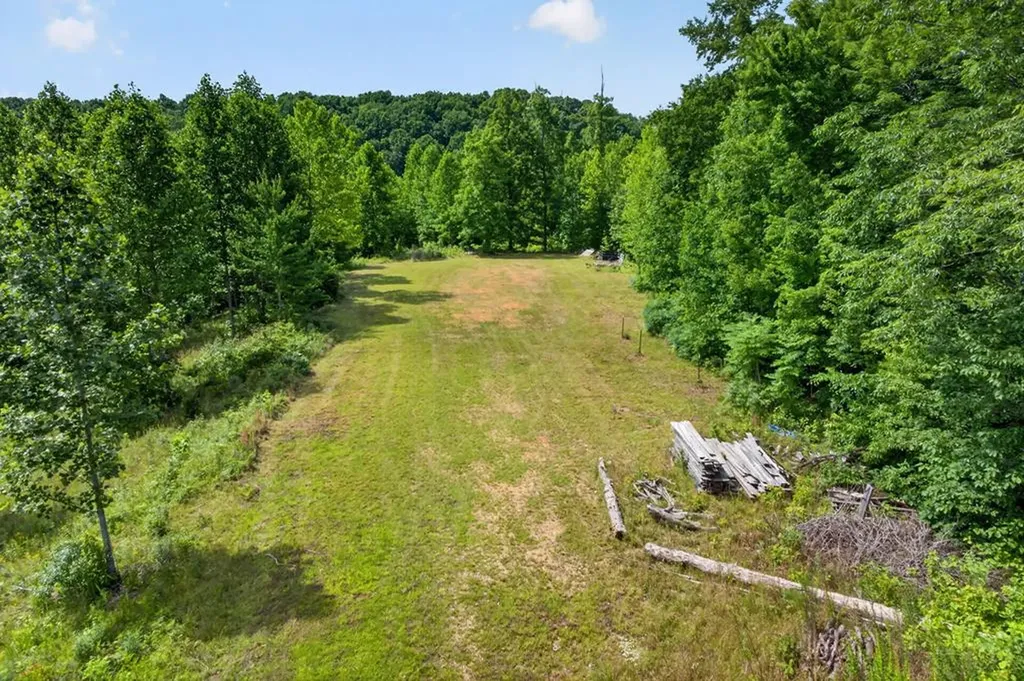 344 Runaway Lane Gainesboro TN 38562