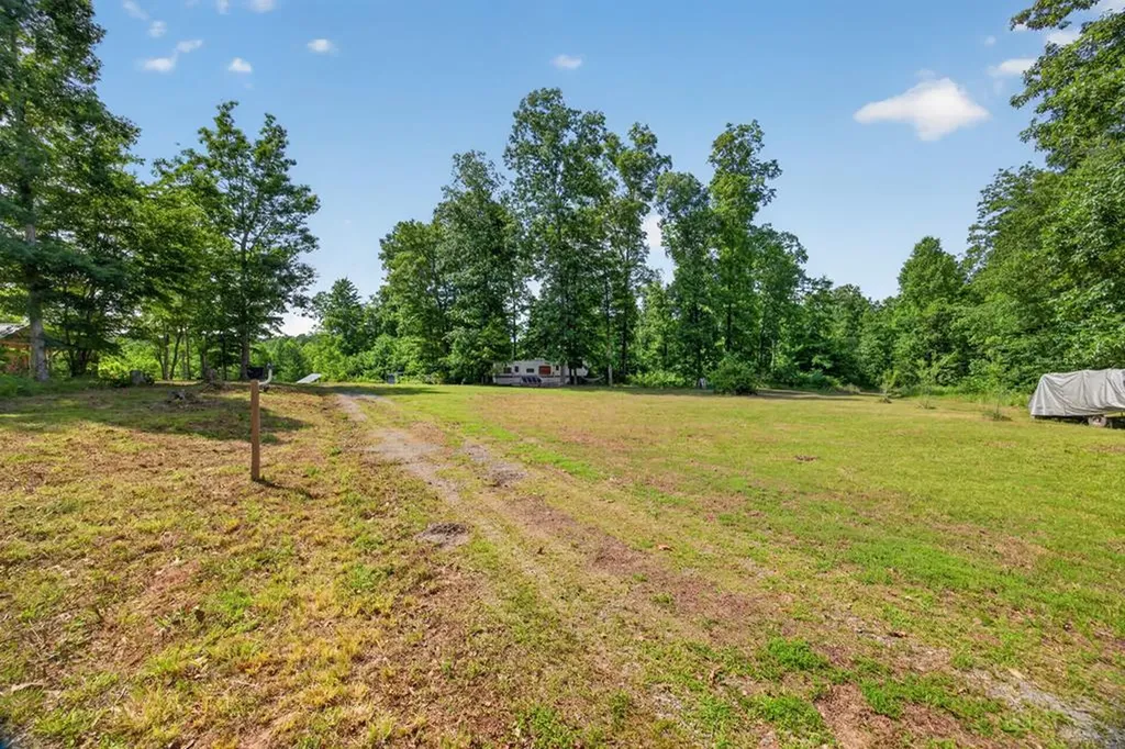 344 Runaway Lane Gainesboro TN 38562