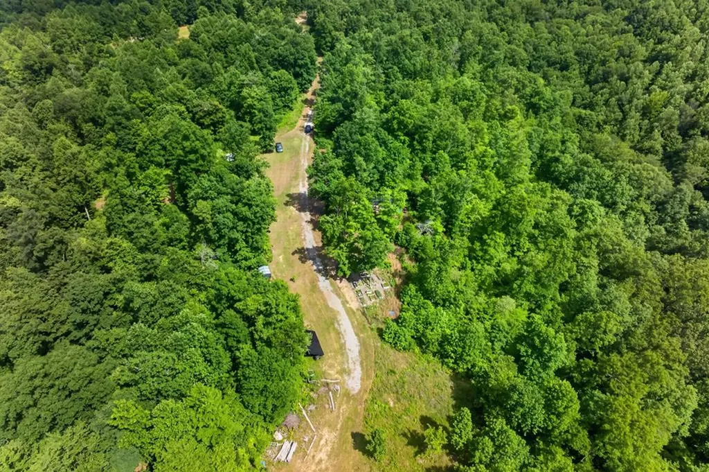 344 Runaway Lane Gainesboro TN 38562
