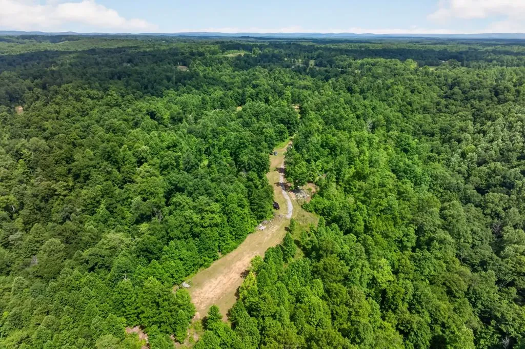 344 Runaway Lane Gainesboro TN 38562