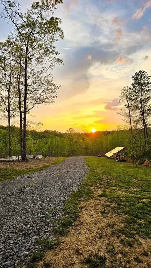 344 Runaway Lane Gainesboro TN 38562