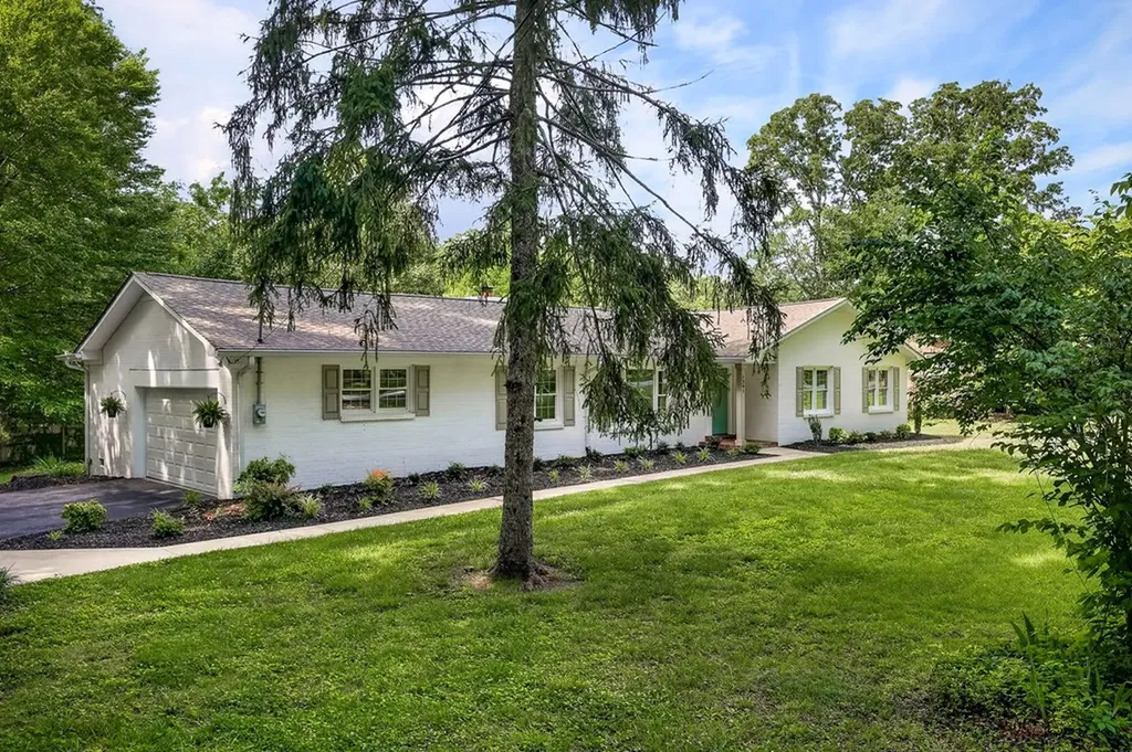 1281 Winterhill Drive Cookeville TN 38501