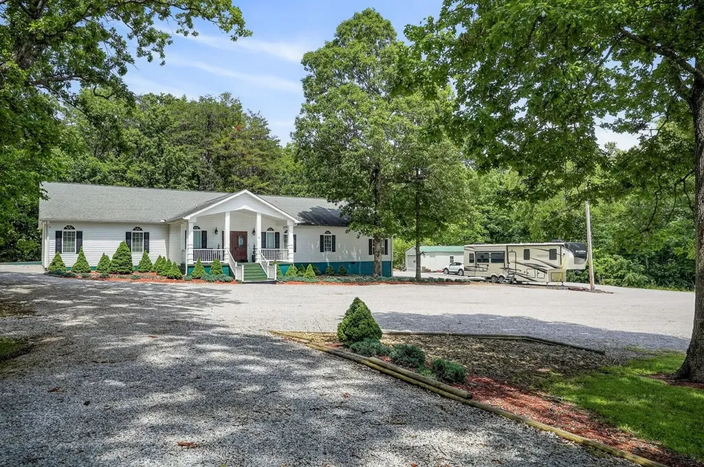 67 Woodlands Court -lots 59&60 Crossville TN 38571